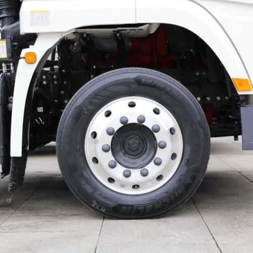 Used Sinotruk Howo 4X2 Tractor Truck – Copy - 4x2 Tractor - China Used Heavy Truck Exporter | Yinsutong Automobile