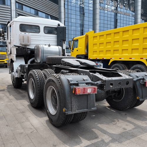 Used Shacman Delong F3000 6×4 Tractor Truck - 6x4 tractor - China Used Heavy Truck Exporter | Yinsutong Automobile