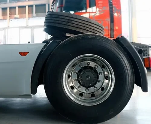Premium Used Truck Sinotruk X7 6X4 Used Tractor Truck for Sale - Tractor Truck - China Used Heavy Truck Exporter | Yinsuto...