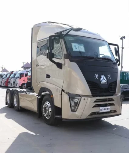 Premium Used Truck Sinotruk X7 6X4 Used Tractor Truck for Sale - Tractor Truck - China Used Heavy Truck Exporter | Yinsuto...